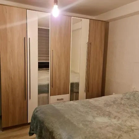 Apartman Uros * פאלה